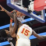 Capela et les Hawks ont dominé les Pistons mardi KEYSTONE/AP/Carlos Osorio